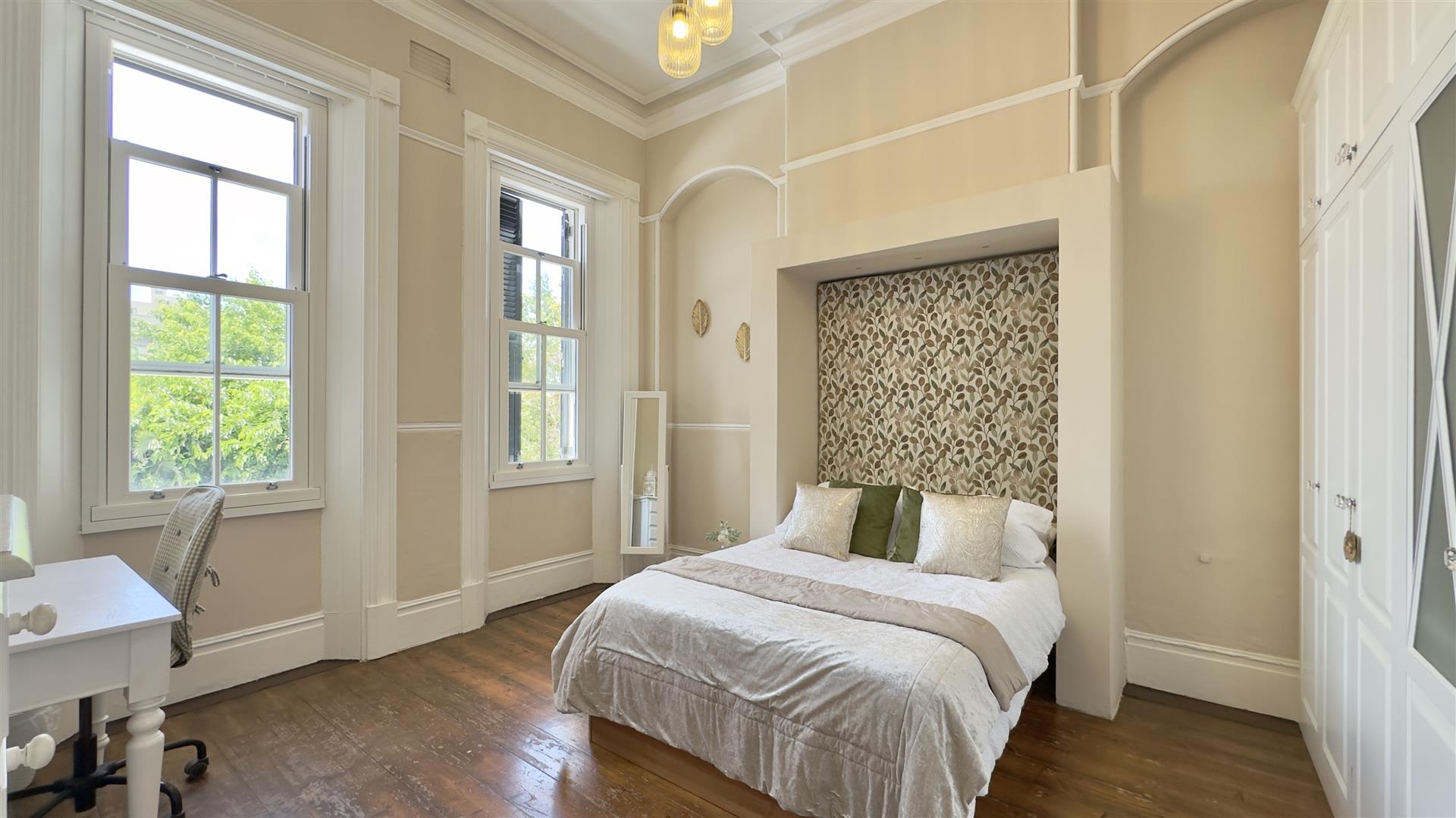  Image of Apartment - 3 Bedrooms - 1 Bathrooms for Sale in Town Area-Gibraltar, Image 8
